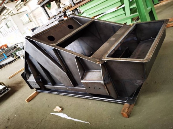 大型振動(dòng)設備鋼結構部件焊接