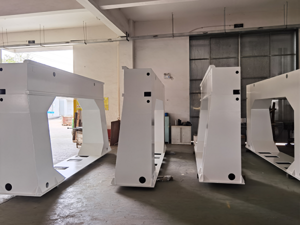 大型自動(dòng)化設備機架焊接加工