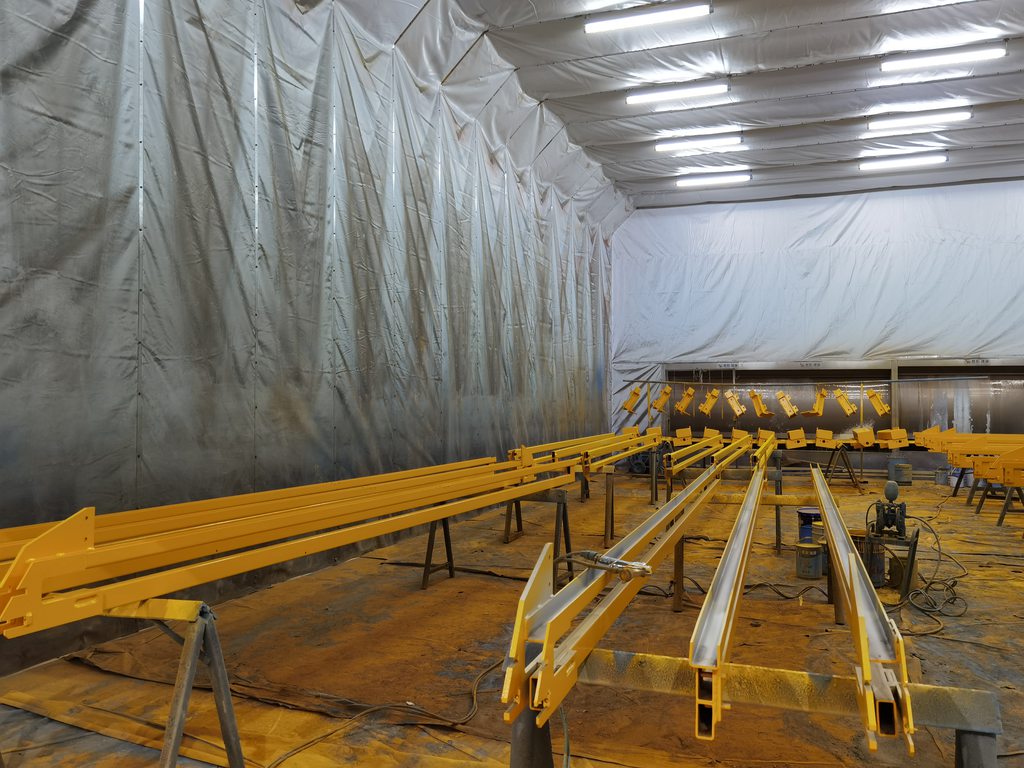 長(cháng)興鋼結構噴漆