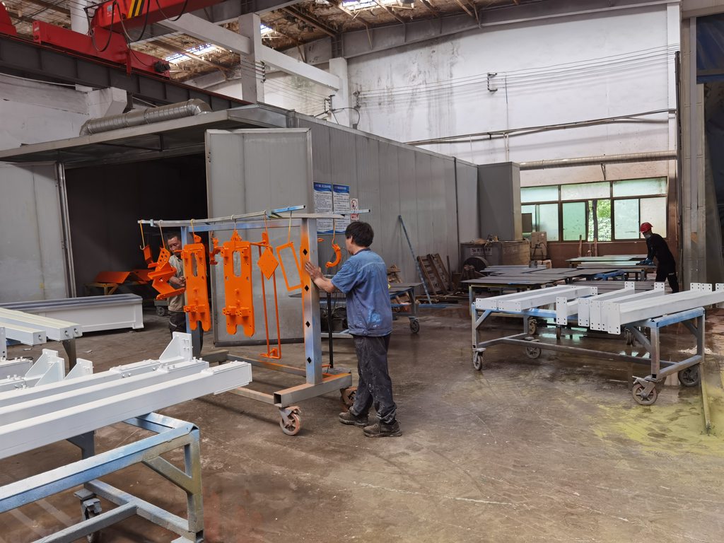 專(zhuān)業(yè)鈑金噴漆